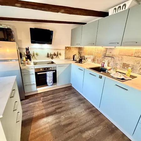 Duenennest, Ca 200m Z. Appartement